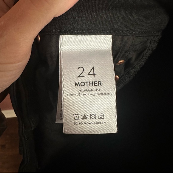 NWT Mother The Looker Ankle Fray in color guilty as sin distressed black jean 24 - Picture 7 of 13